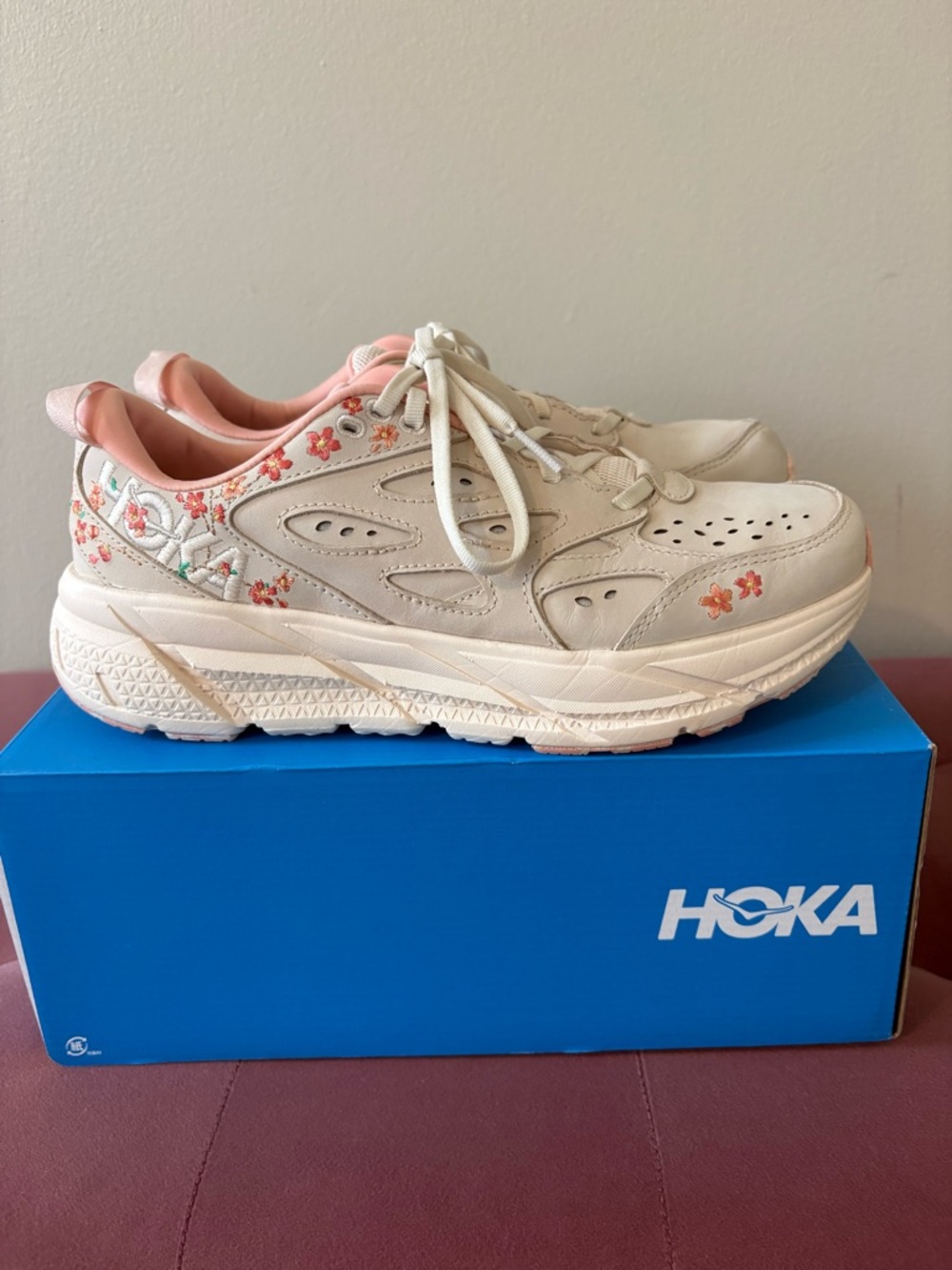 HOKA Vibrant Bloom Clifton L BP Sneaker Women’s 9.5